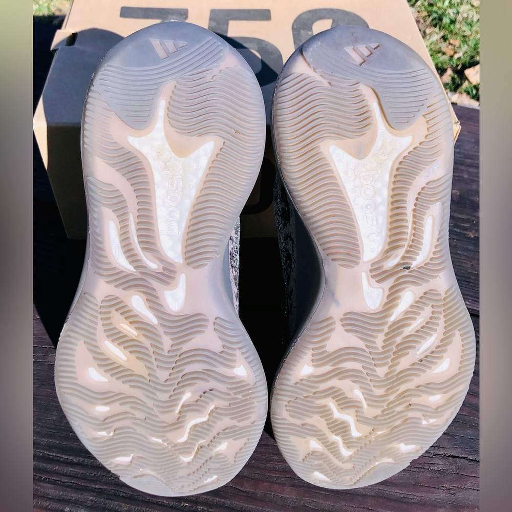 Adidas Yeezy Boost 380 ‘Stone Salt’  Sz 9.5 - Picture 7 of 7